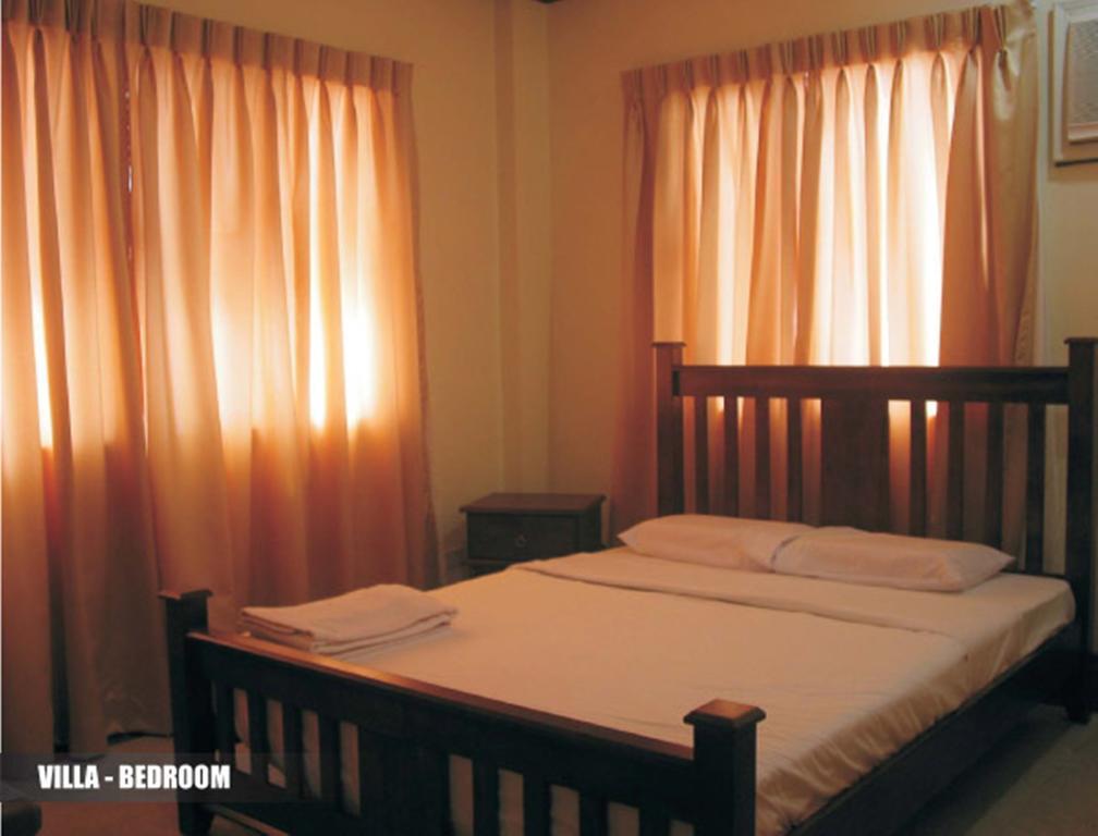 Crown Regency Suites Mactan Lapu-Lapu City Exteriör bild